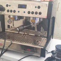 دستگاه قهوه ساز همراه با آسیاب