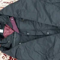 کاپشن|لباس|سلماس, |دیوار