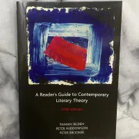 کتاب های رشته ی ادبیات انگلیسی