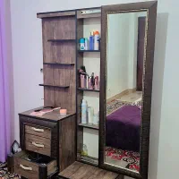 دراور آرایشی آینه قدی