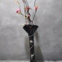 گلدان و گل