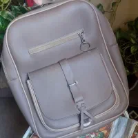 کوله پشتی درحدنوکاملاسالم مناسب دانش اموز و دانشجو