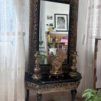 اینه و شمعدان و ساعت