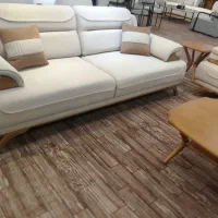 کارگر رنگگاری چوب