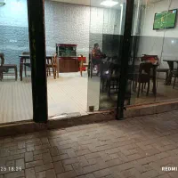 یک نیروی کار جهت کار در کافی شاپ