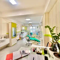 فروش امتیاز دائم دندانپزشکی با کلیه تجهیزات