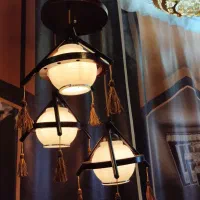 سه شعله اویز