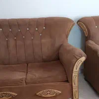 مبل قهوه ای