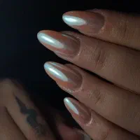 استخدام دستیار ناخنکار