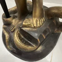 مجسمه برنز بانوی عدالت بزرگ