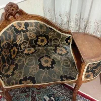 میز و تلویزیون