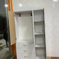 فروش ویژه کمد بزرگ سه درب وکیوم و هایگلاس|جاکفشی، کمد، دراور|سنندج, |دیوار