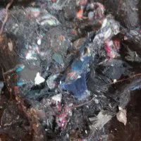 پنبه سیاه یا پود پارچه