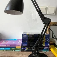 چراغ مطالعه مشکی مات