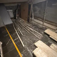 تخته بنایی و لوله داربست به همراه بست