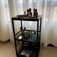 ترولی آرایشگاهی|آرایشگاه و سالن‌های زیبایی|رشت, پیرکلاچای|دیوار