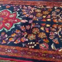 فرش دستباف قدیمی بسیار سالم|فرش|خرم‌آباد, |دیوار