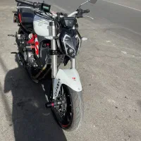 بنلی ۳۰۰ مدل ۱۴۰۲