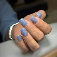 کاشت ناخن زیباشهر