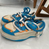 کفش خارجی در حد نو