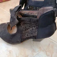 کفش شماره ۳۷