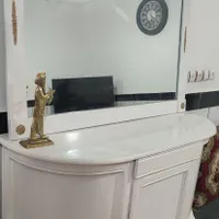 .میز آینه