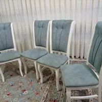 میز ناهارخوری رنگ سفید و طوسی در حد نو|میز و صندلی غذاخوری|قره چای, |دیوار