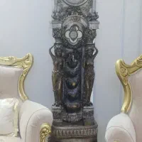 ساعت  ابنمادار ایستاده