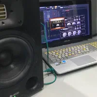 اسپیکر مانیتورینگ