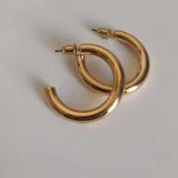 گوشواره خاص و مینیمال