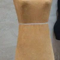 تعدادی مانکن ،چوبکار و رگال دیواری با قیمت مناسب|فروشگاه و مغازه|قم, صدوق|دیوار