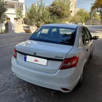 ساینا ۹۹ ( آذر ماه ) با ۱۵۰۰۰ کیلومتر کارکرد|خودرو سواری و وانت|شیراز, لاله|دیوار