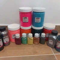 رنگ اکرولیک