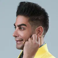 مهارت ارتباط ، فن مذاکره ،پادکست،خوانش شعر،سخنرانی