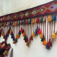 آویز پرده و گلیم سنتی دستباف|گلیم، جاجیم، گبه|کرمانشاه, |دیوار