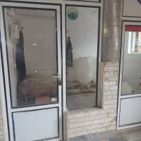 یک باب مغازه در پاساژ ولیعصر بالاتر از بانک رفاه|فروش مغازه و غرفه|گرمی, |دیوار