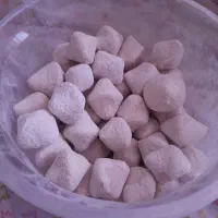 قروت گوسفندی کلات موجوداست