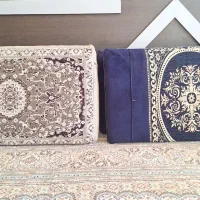 چهار عدد پشتی به رنگ کرم وسورمه ای