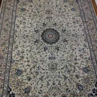 یک عدد فرش 6متری