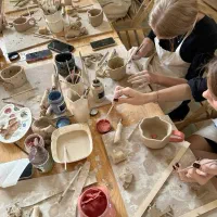 ثبت نام دوره سفالگری نوجوان و بزرگسال|خدمات آموزشی|خرمآباد, |دیوار