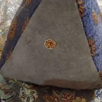 پشتی مثلثی