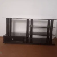 زیر تلویزیون شیشه ای