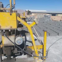 دستگاه بلوک زن نیمه اتوماتیک