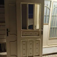 درب اتاق خواب و پذیرایی