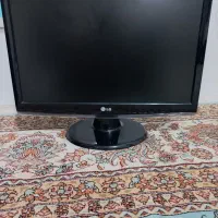 رایانه  و میزی