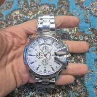 ساعت دیزل|ساعت|اصفهان, نقش جهان|دیوار