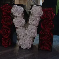 باکس گل رز قرمز و سفید