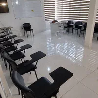 اجاره کلاس های آموزشی و اتاق مشاوره|اجارهٔ کوتاهمدت دفتر کار و فضای آموزشی|تهران, قلهک|دیوار