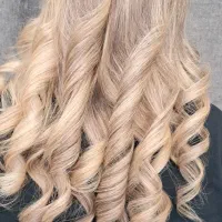 مدل کراتین پروتئین رنگ لایت(تعداد محدود)