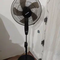 پنکه پایه دار کنترل دار در حد نو